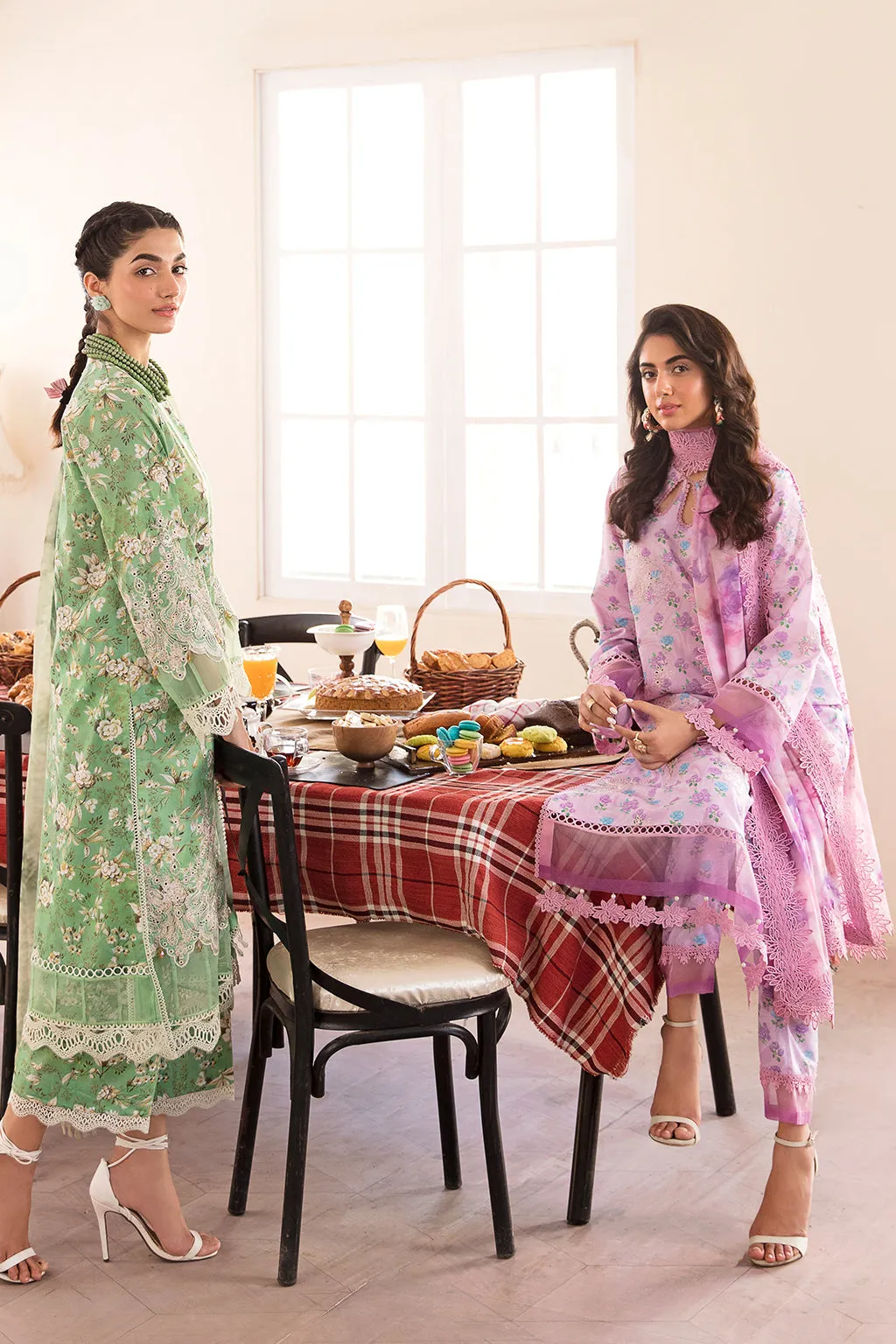 Afrozeh Printkari Lawn Collection – Blossom Bliss