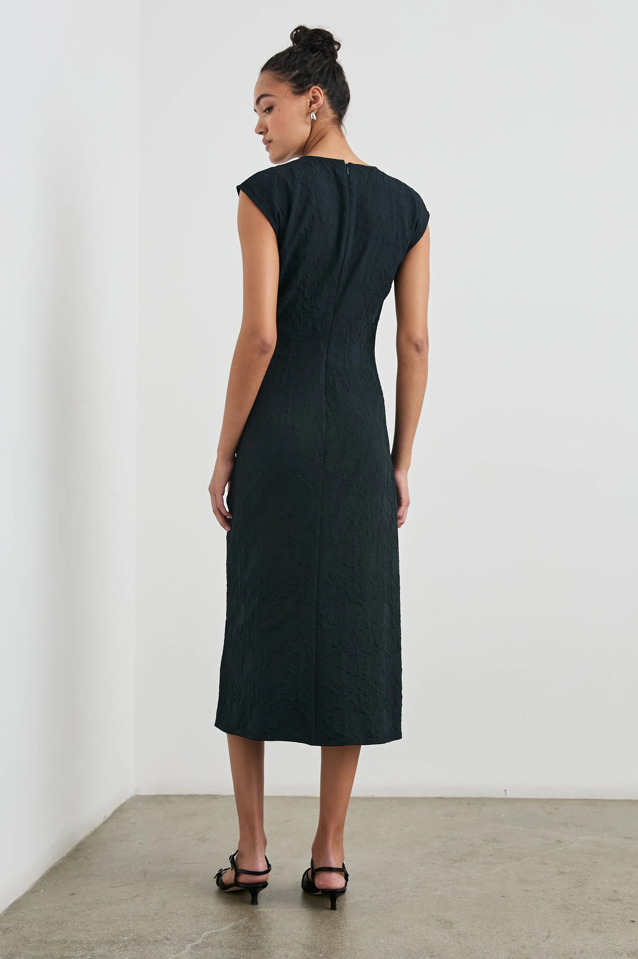 AUREN DRESS - BLACK JACQUARD