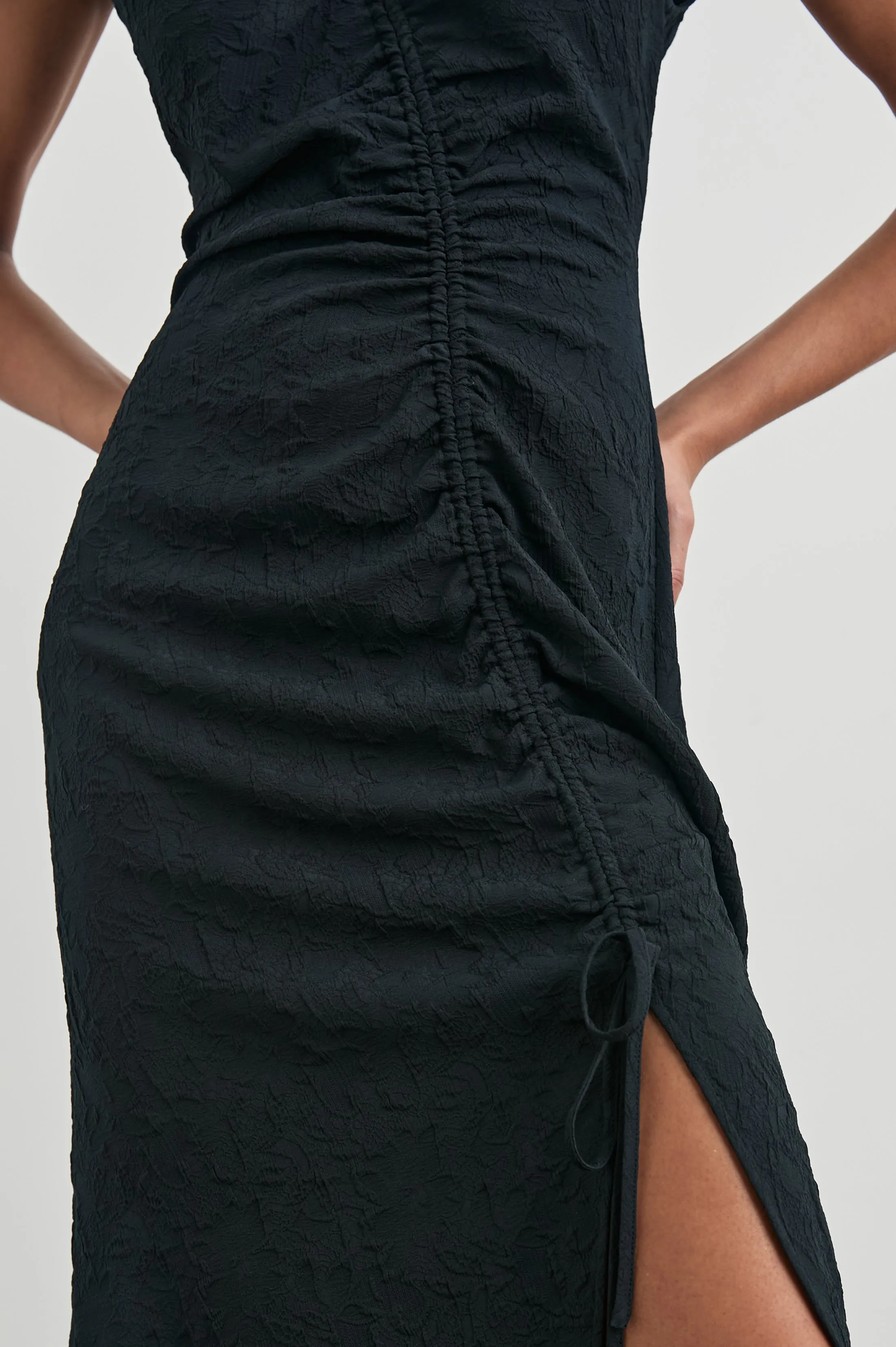 AUREN DRESS - BLACK JACQUARD