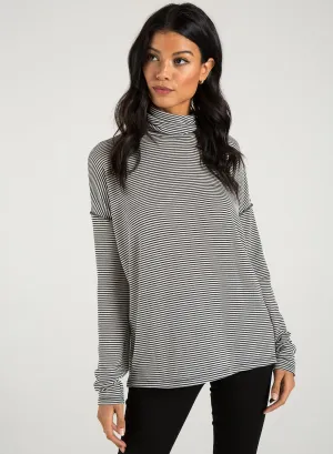 PHILANTHROPY- Nickel-Turtleneck Black/White